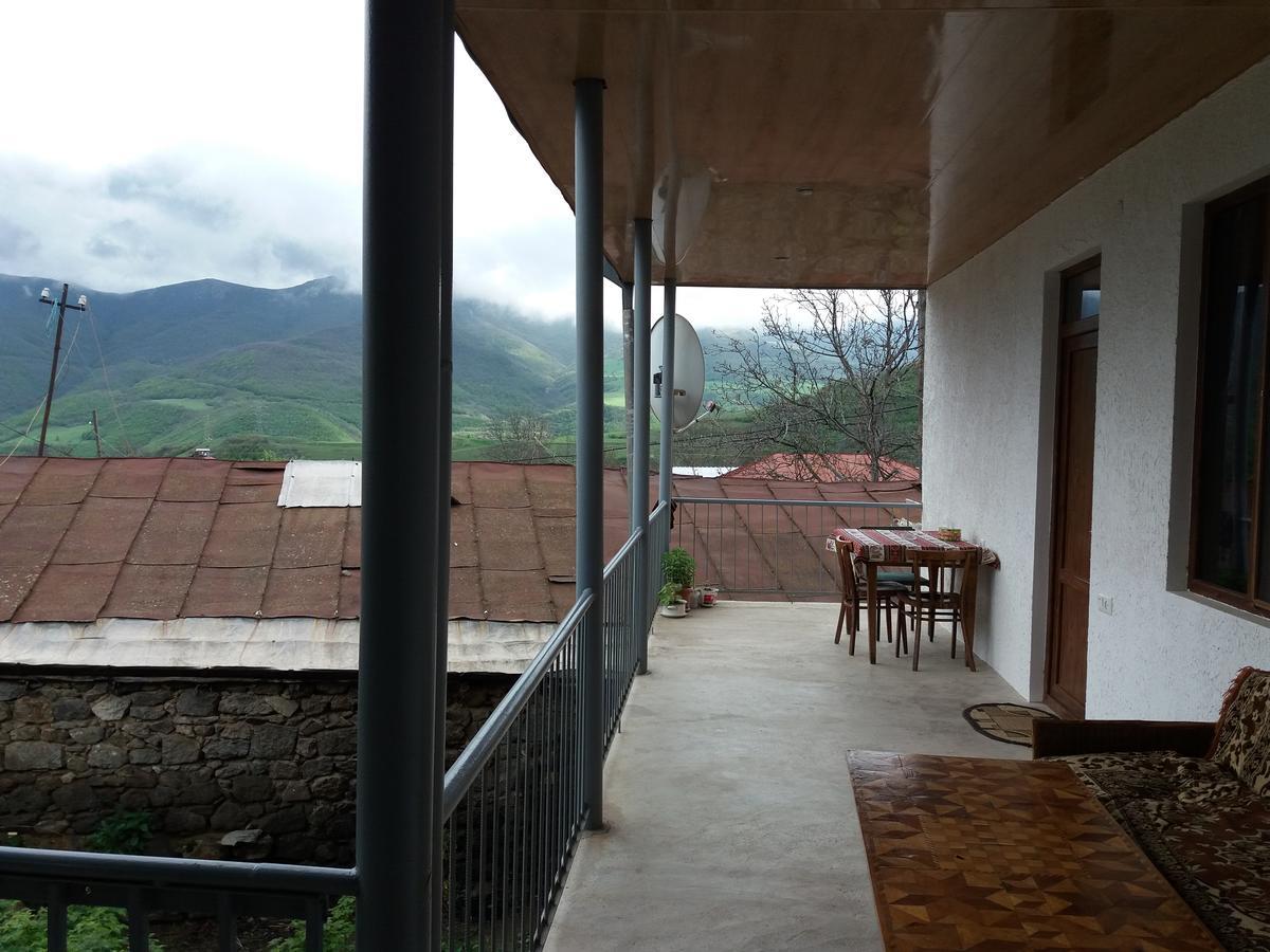Aida Bed & Breakfast Татев Екстериор снимка